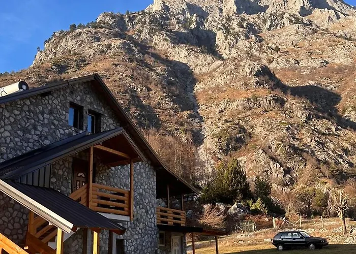 Arben Selimaj Hotel Valbone